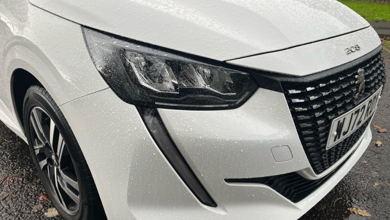 Peugeot 208 1.2 PureTech 100 Allure Premium + 5dr Petrol Hatchback